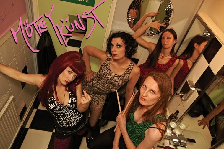 Mötley Künst all girl Mötley Crüe tribute band